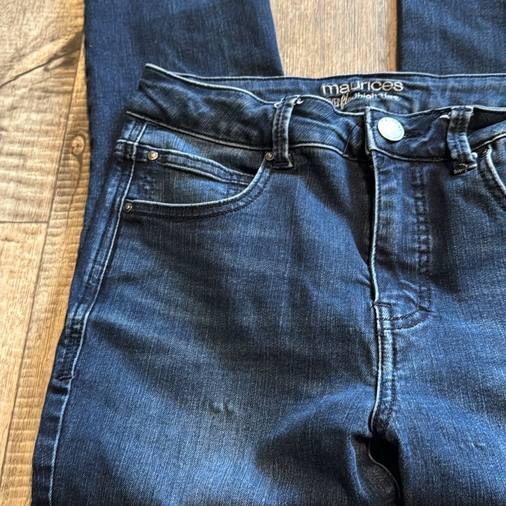 Maurices Blue Skinny Jeans with Classic Indigo Wash-size 6 - Picture 6 of 10